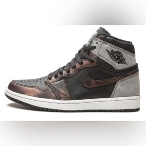 NWT Brand New AIR JORDAN 1 RETRO HIGH OG
"Patina / Rust Shadow"